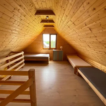 Caloroczny Dom Letniskowy 2 *