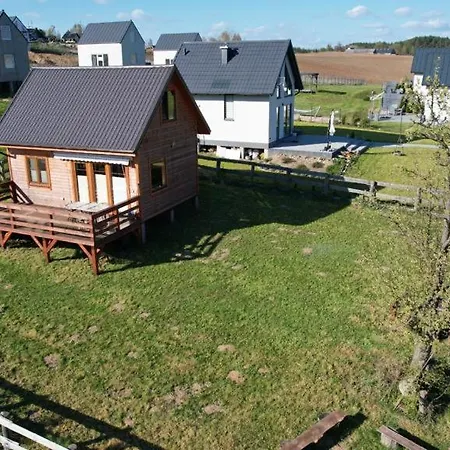 ロッジ Caloroczny Dom Letniskowy 2 *