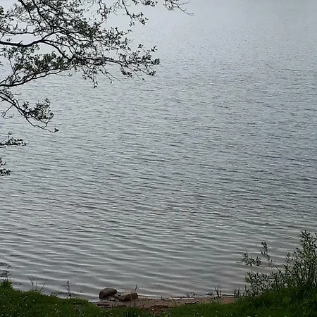 ロッジ Caloroczny Dom Letniskowy 2 *